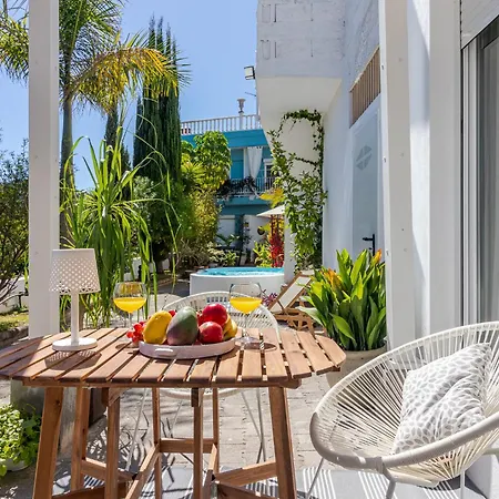 Window Апартаменты Санта-Брихида